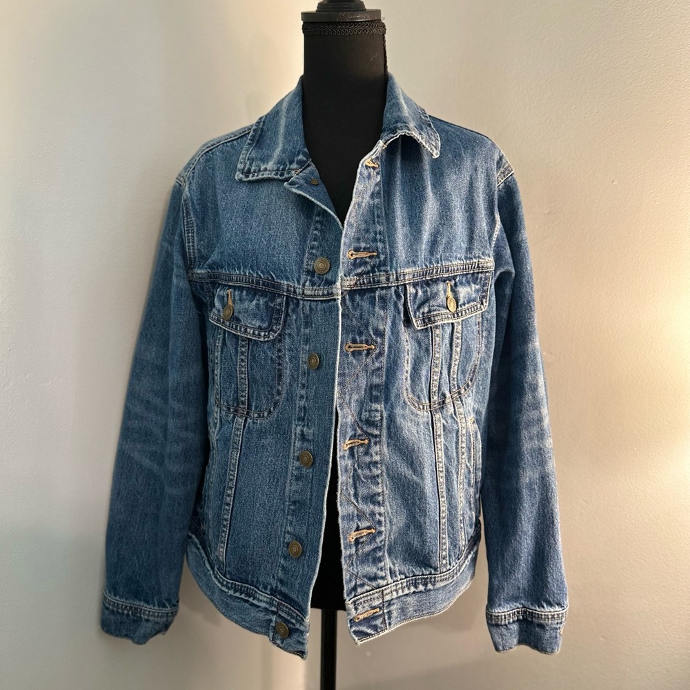 Good condition denim jacket!